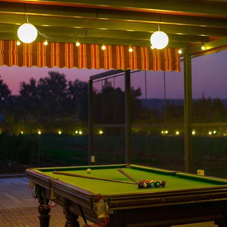 Elivaas Hidden Oasis 4Bhk With Pool, Mud House & Container House Vila Dhauj Exterior foto