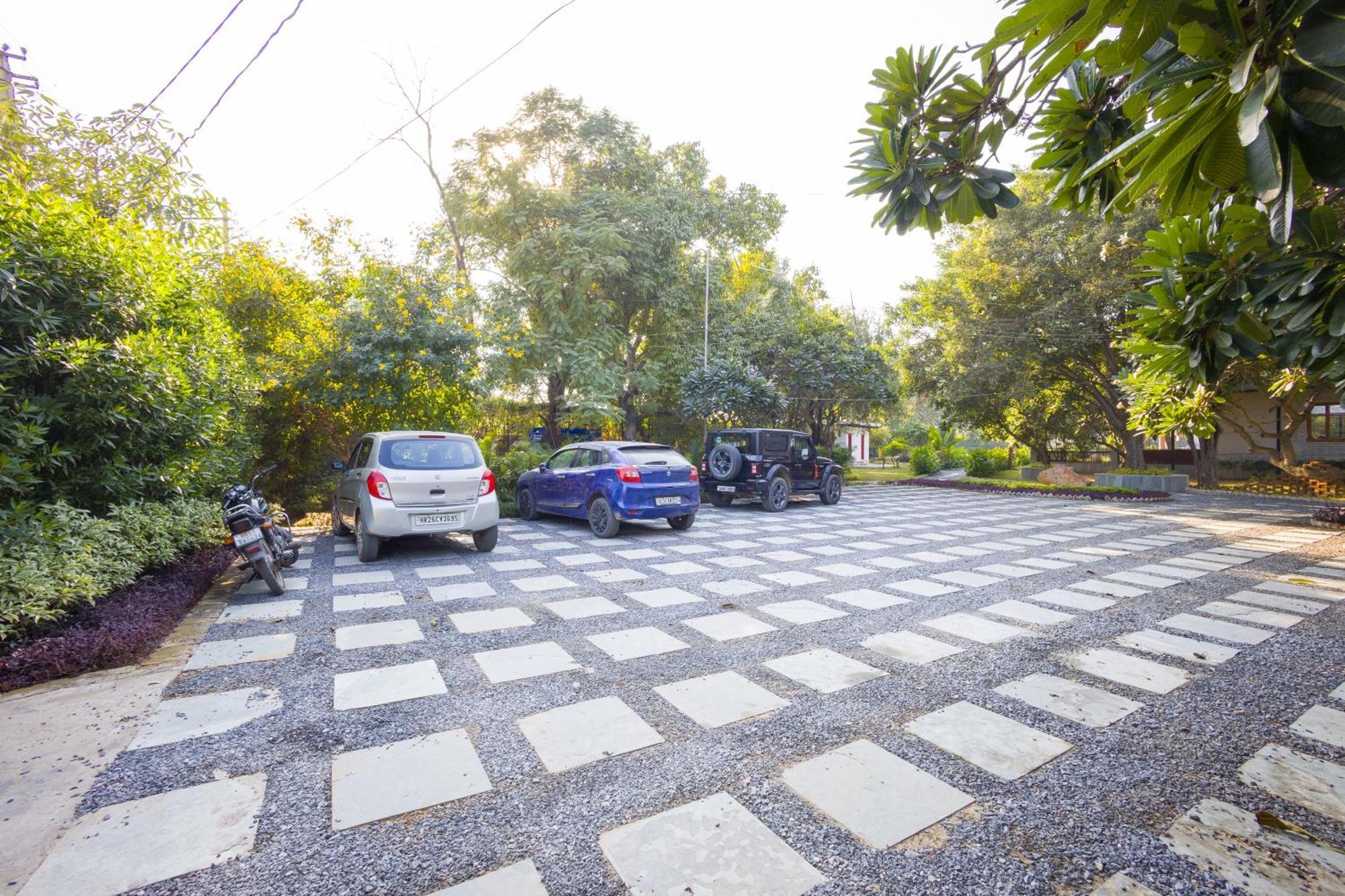 Elivaas Hidden Oasis 4Bhk With Pool, Mud House & Container House Vila Dhauj Exterior foto