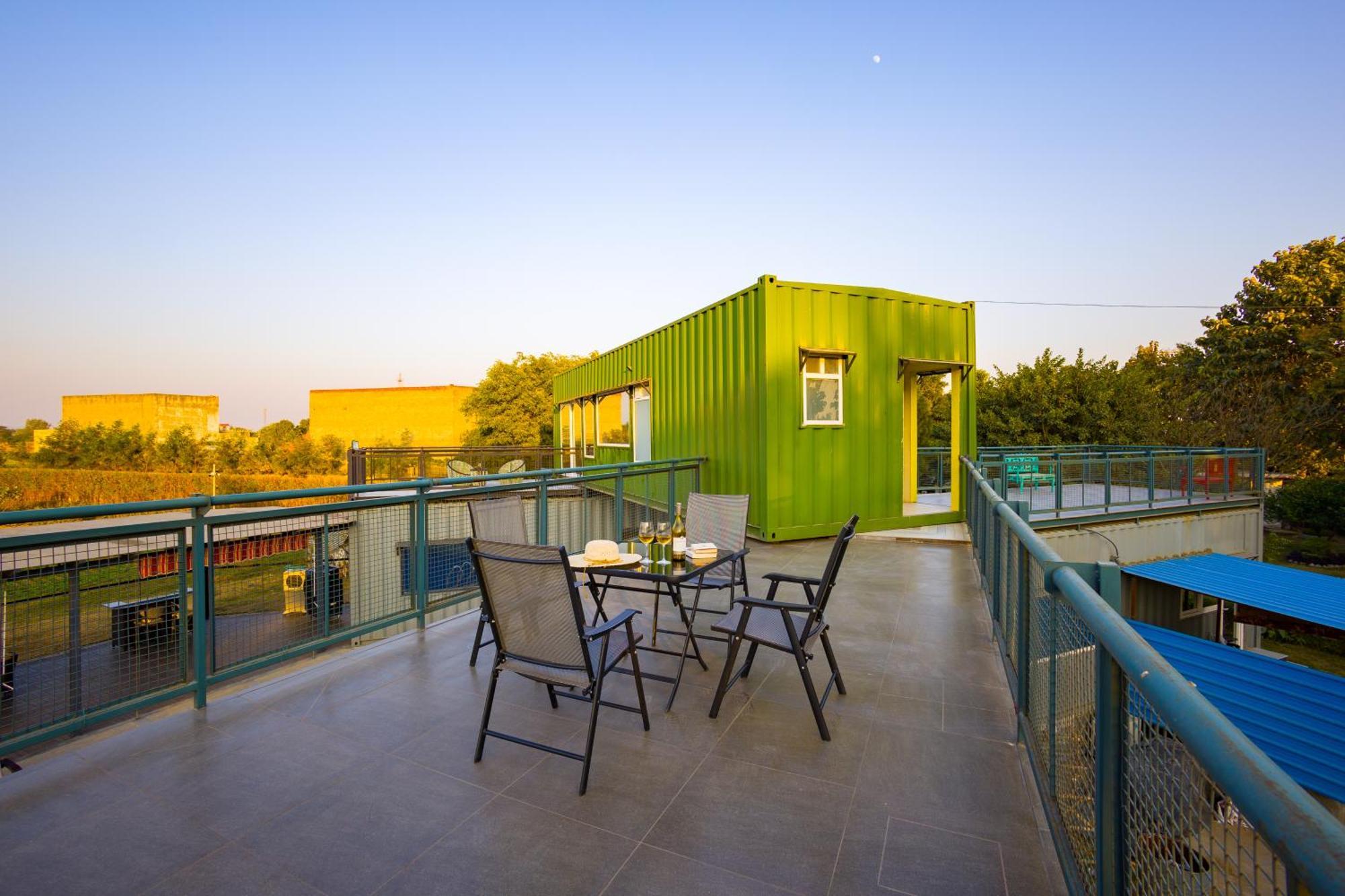 Elivaas Hidden Oasis 4Bhk With Pool, Mud House & Container House Vila Dhauj Exterior foto