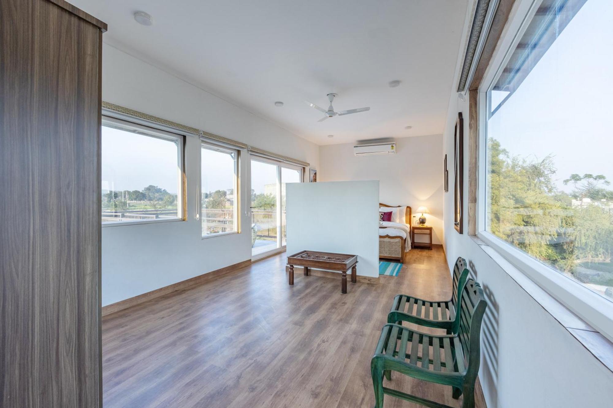 Elivaas Hidden Oasis 4Bhk With Pool, Mud House & Container House Vila Dhauj Exterior foto