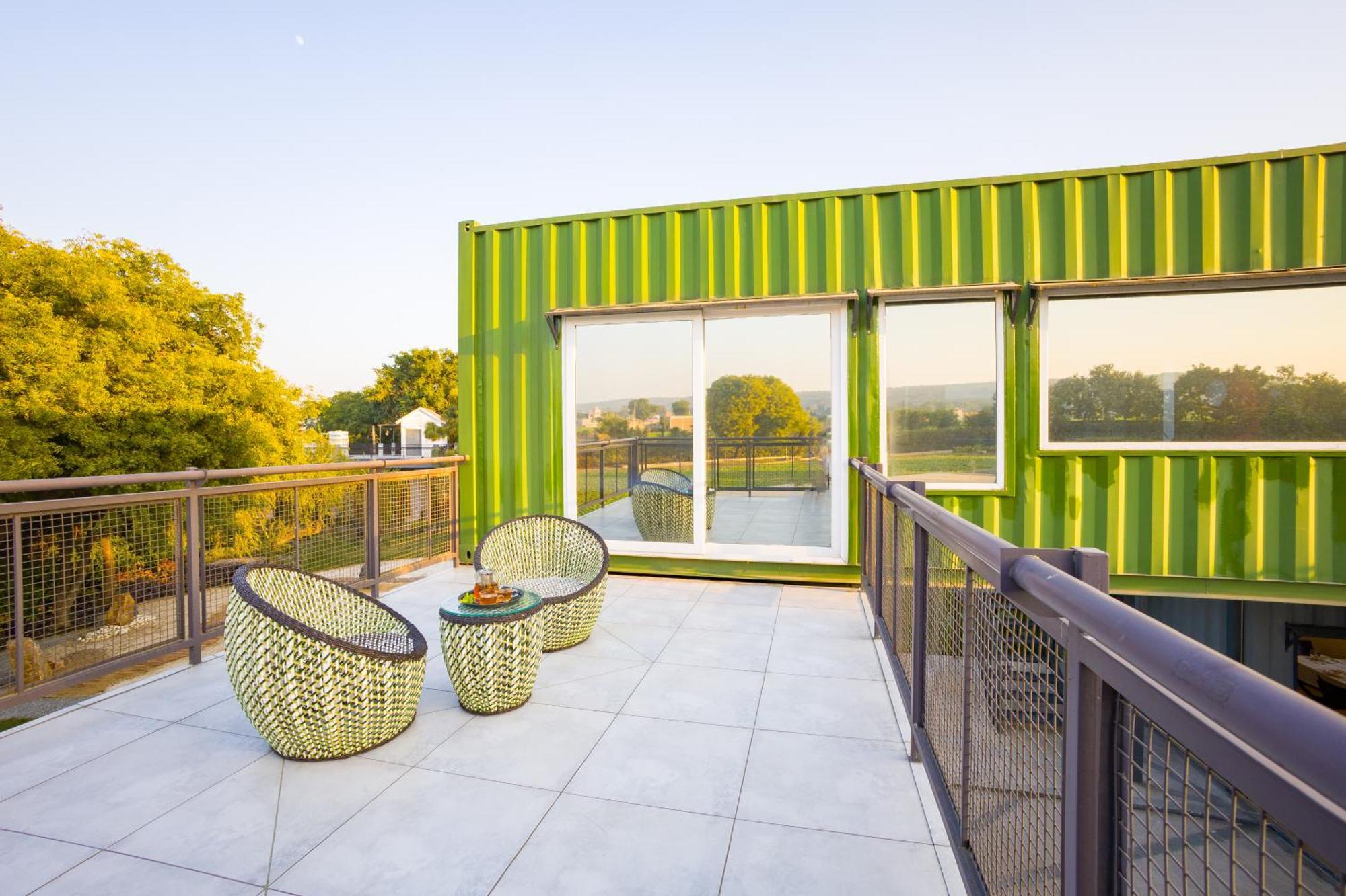 Elivaas Hidden Oasis 4Bhk With Pool, Mud House & Container House Vila Dhauj Exterior foto