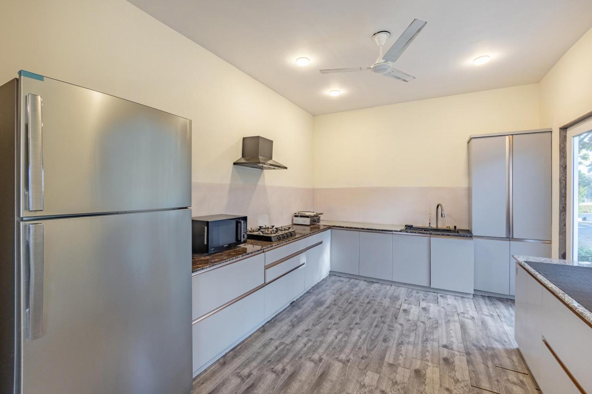 Elivaas Hidden Oasis 4Bhk With Pool, Mud House & Container House Vila Dhauj Exterior foto